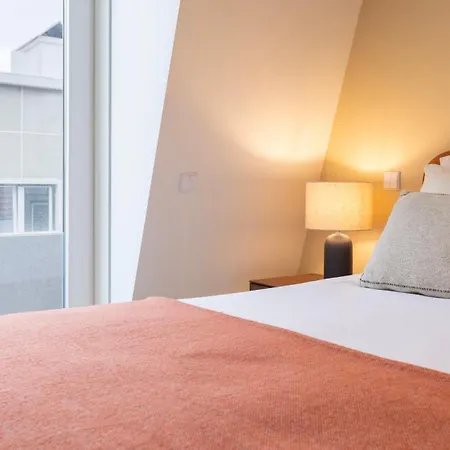 Stunning With Balcony By Lovelystay Лісабон