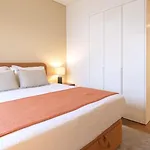 公寓 Stunning With Balcony By Lovelystay