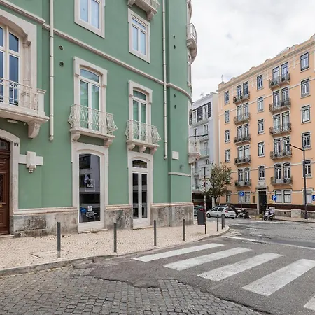 Stunning With Balcony By Lovelystay Lisboa