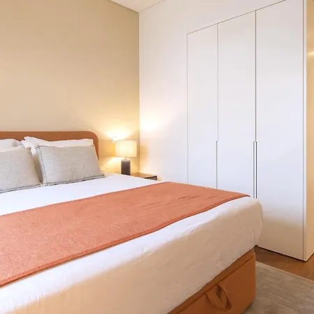 公寓 Stunning With Balcony By Lovelystay